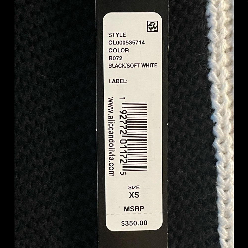 Alice & Olivia Classics Colorblock Crewneck Sweater—NWT‼️  SALE‼️ - Picture 9 of 16